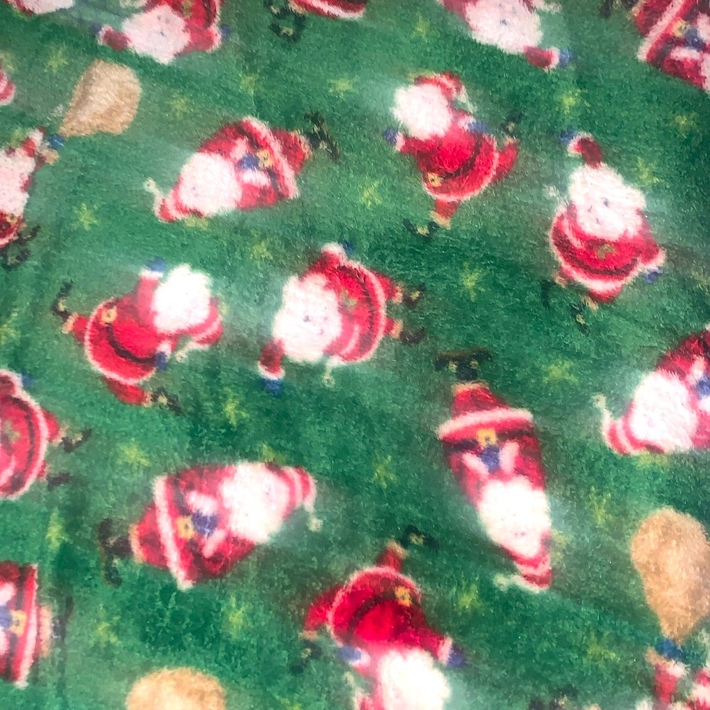 Like new very soft Santa throw blanket